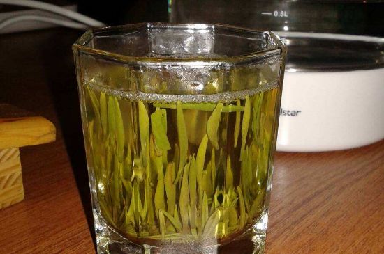 冷泡茶用什么茶葉最好，什么樣的茶適合冷泡？