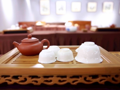 千萬(wàn)別做兼職茶藝師，女人學(xué)茶藝好嗎？