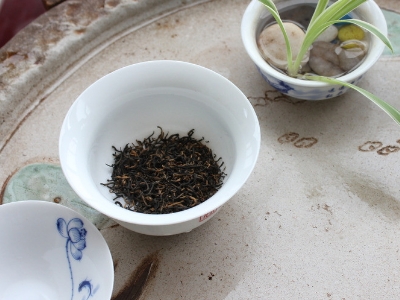 喝茶的好處和壞處分別是什么，長期喝茶有什么危害？