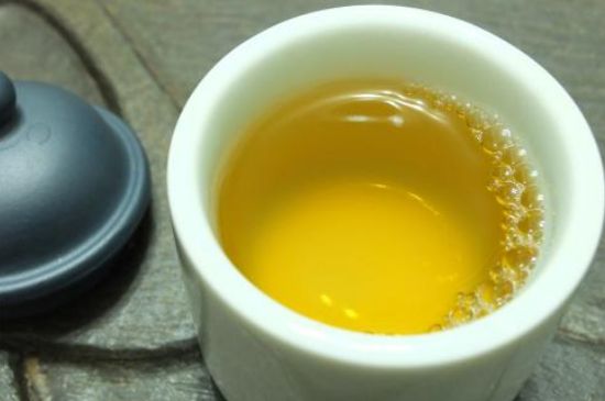 蜂蜜泡茶葉的副作用，蜂蜜泡茶葉有什么禁忌