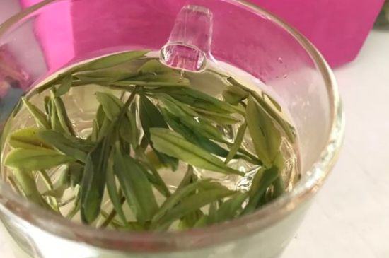 正常下一斤茶葉能喝多久，一個(gè)人一般一個(gè)月喝多少茶葉
