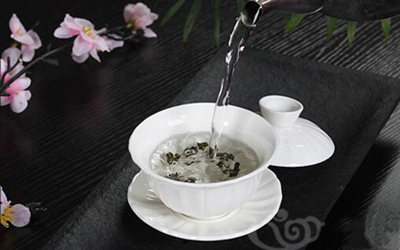 三才蓋碗的正確拿法，三才蓋碗抓碗法圖解