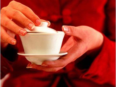 鐵觀音的泡法，水溫100°C最佳第一泡不能喝