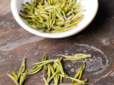 白茶品質(zhì)如何區(qū)分，白茶的優(yōu)劣質(zhì)量辨別方法