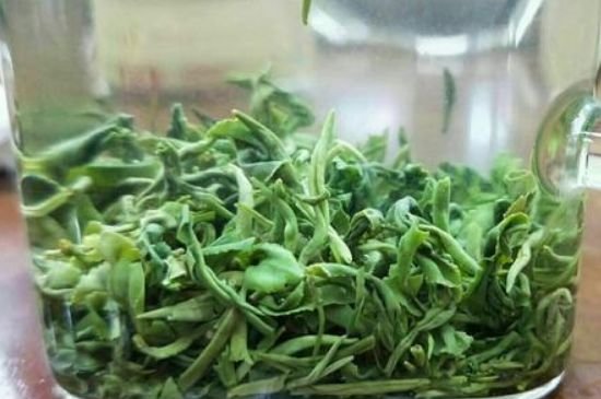 什么茶葉容易放香精，香精茶有什么危害？