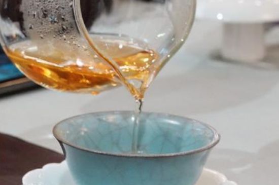 什么茶葉容易放香精，香精茶有什么危害？