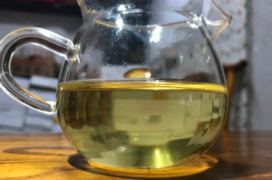 香精茶喝多了會怎么樣，茶葉加香精有什么害處？