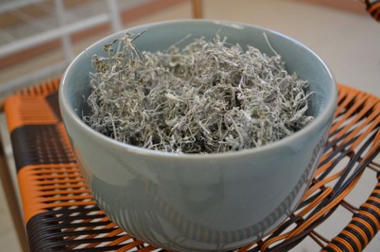 怎樣辨別莓茶發(fā)霉了，莓茶發(fā)霉和白霜的區(qū)別