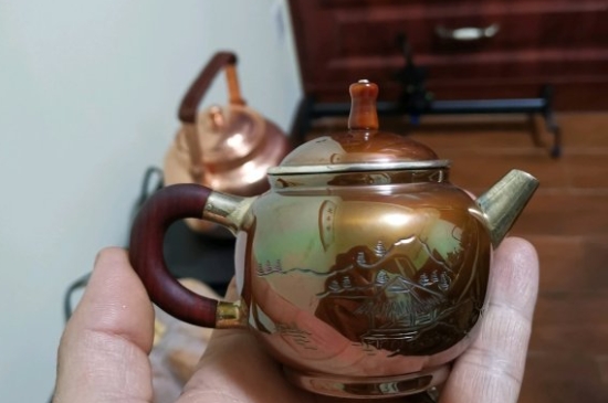 常見的七大材質(zhì)的茶具優(yōu)缺點，用什么材質(zhì)的茶具泡茶最好？