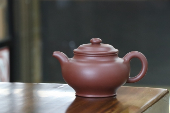 剛買的紫砂壺要怎么開壺養(yǎng)壺，<a href=http://www.shanghailijiu.com/chaju/zisha/ target=_blank class=infotextkey>紫砂壺開壺</a>與養(yǎng)壺的方式方法