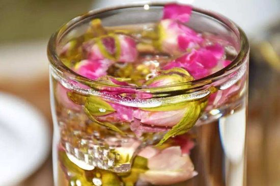 好玫瑰花茶多少錢一斤啊，玫瑰花茶價(jià)格多少錢合理？