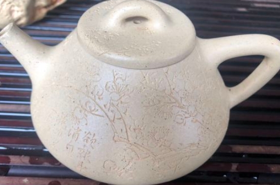 新買的紫砂壺為什么會(huì)裂，真的紫砂壺是不是很容易開裂？