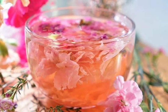 玫瑰花的最佳搭配，喝玫瑰花茶搭配什么喝好？