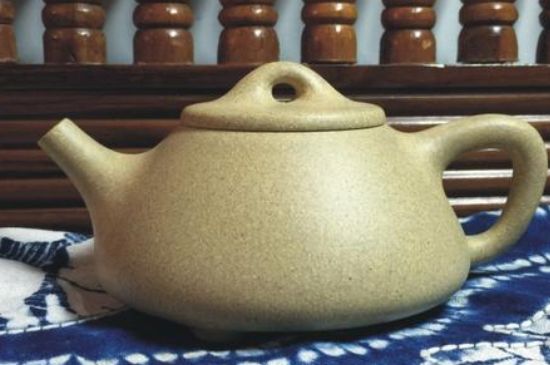 本山綠泥怎么分辨真假，真正的本山綠泥紫砂壺怎么鑒別？