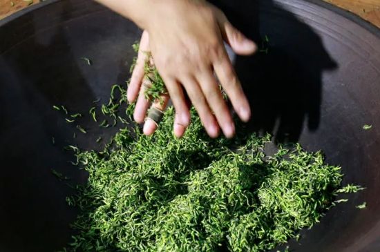 茶葉怎么炒制才香，怎樣炒茶葉更香？