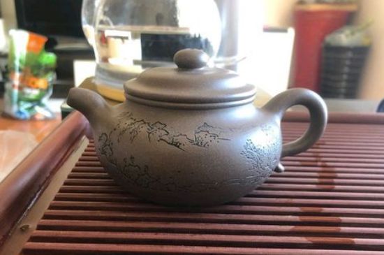 正宗紫砂壺多少錢(qián)一套，一套正宗宜興紫砂壺什么價(jià)格