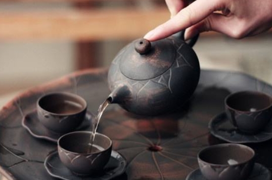 坭興陶主要泡什么茶，廣西坭興陶壺適合泡哪些茶？