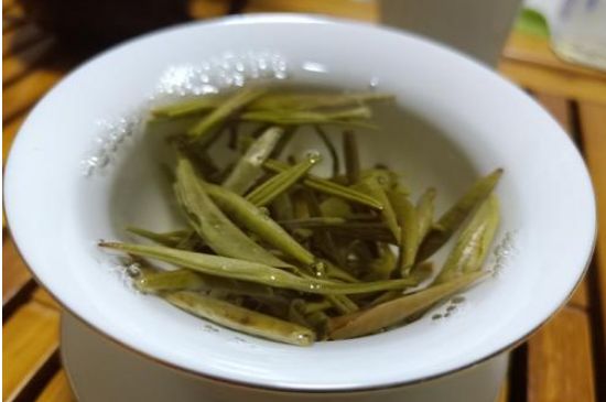 茉莉銀針屬于什么茶，茉莉銀針適合什么人喝？