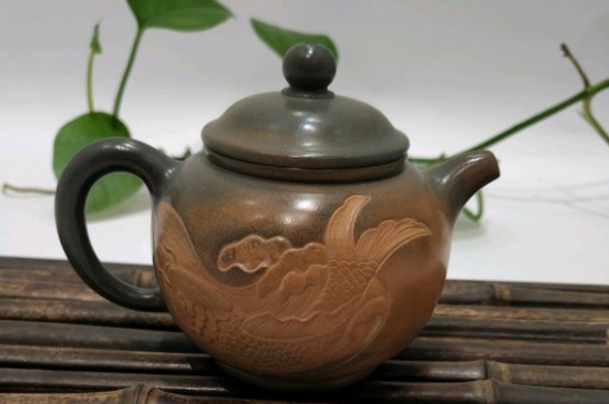 泡茶用坭興陶和紫砂壺哪個(gè)好，紫砂壺比坭興陶壺好嗎？