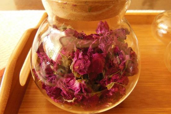 好玫瑰花茶多少錢一斤啊，玫瑰花茶價(jià)格多少錢合理？