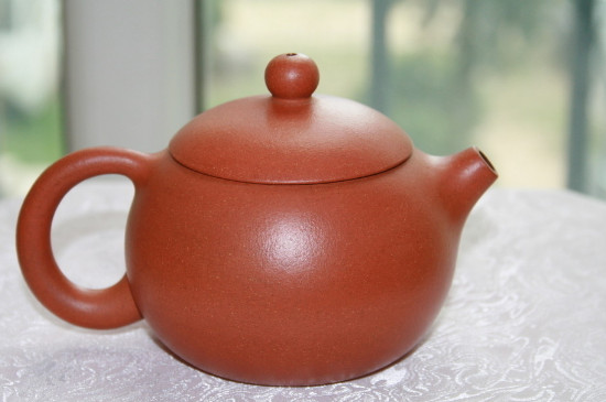 朱泥壺適合泡紅茶嗎，紅茶適合泡紫泥還是朱泥壺