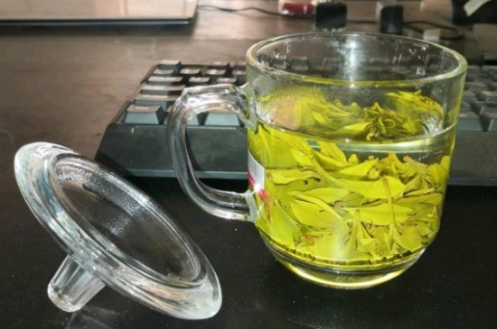 常見的七大材質(zhì)的茶具優(yōu)缺點，用什么材質(zhì)的茶具泡茶最好？