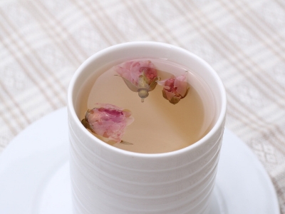 干玫瑰花泡前需要洗嗎，泡玫瑰花需要洗一下嗎？