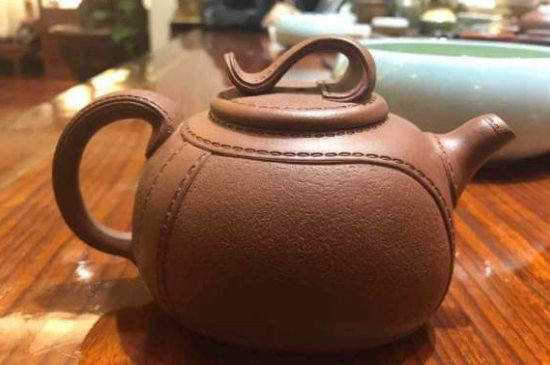泡茶用坭興陶和紫砂壺哪個(gè)好，紫砂壺比坭興陶壺好嗎？