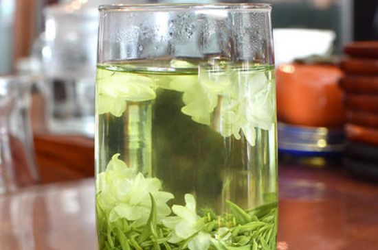 炒花飄雪是什么茶，花茶炒花是什么意思