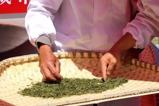 綠茶加工工藝流程圖，綠茶的加工制作包含哪幾個(gè)步驟？