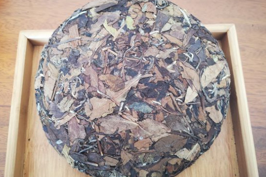 新舊白茶怎么區(qū)分，怎么分辨白茶是新還是舊
