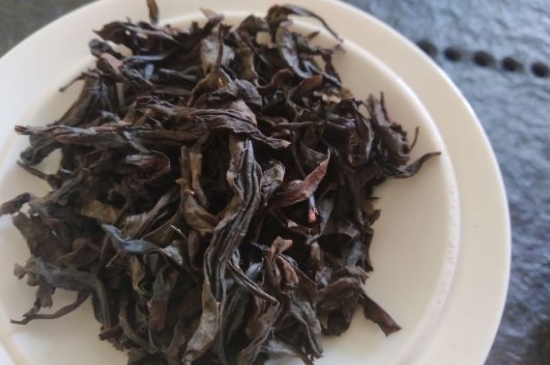 為什么喝巖茶會(huì)上火，巖茶喝多上火怎么辦？