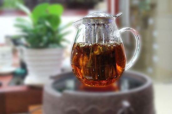 福鼎白茶要喝老的嗎，為什么喝白茶要喝老茶存新茶？