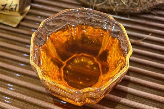 武夷巖茶大紅袍，喝起來(lái)是什么味道？