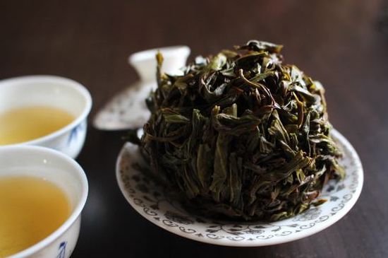 鴨屎香特點(diǎn)介紹，鳳凰單叢茶鴨屎香的口感和來(lái)歷