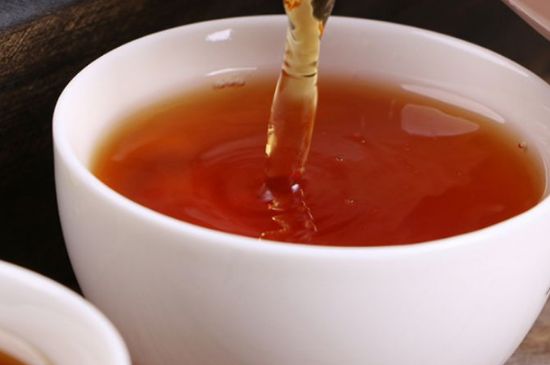 正山小種對(duì)胃好嗎，正山小種養(yǎng)胃還是傷胃