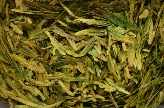 西湖龍井茶毫和發(fā)霉區(qū)別圖片，長(zhǎng)霉的龍井茶葉會(huì)是什么樣？