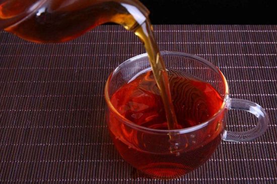 紅茶會加重濕氣嗎，喝什么茶能去除體內(nèi)濕氣