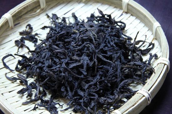 母樹(shù)大紅袍給誰(shuí)喝了，為什么母樹(shù)大紅袍叫三棵六株？