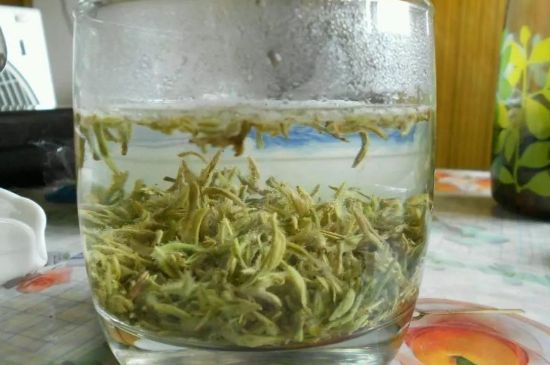 碧螺春為什么泡水渾濁，碧螺春茶葉泡水感覺(jué)很臟是混濁的