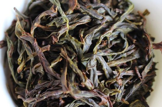 蜜蘭香和鴨屎香區(qū)別，鳳凰單樅鴨屎香vs蜜蘭香圖片對比