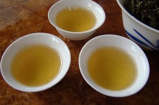 鴨屎香特點(diǎn)介紹，鳳凰單叢茶鴨屎香的口感和來(lái)歷