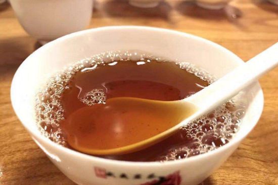 肉桂茶和大紅袍哪個貴，武夷山肉桂與大紅袍的價格比較