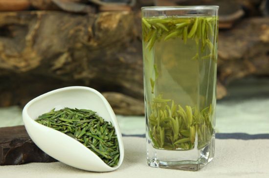 竹葉青和雀舌哪個貴，竹葉青茶貴嗎？