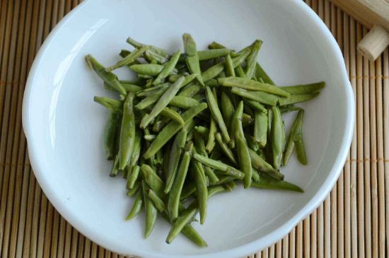 雀舌和竹葉青的區(qū)別，雀舌對(duì)比竹葉青圖片