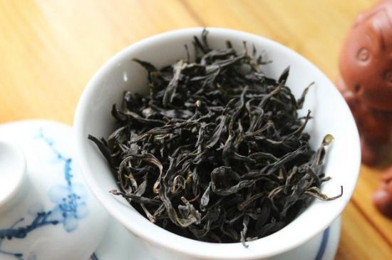 鋸朵仔跟鴨屎香哪個貴，鋸朵子和鴨屎香哪個好喝？
